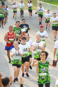 BIB: 
                            <button type="button" onclick="openModal(3553249)" class="btn btn-primary btn-sm float-right btn-popup" data-toggle="modal" data-target=".modal-high-quality">
                        <i class="fas fa-shopping-cart"></i> Add to Cart
                    </button>
                                            <button type="button" onclick="isThisMe(3553249, true)" class="btn btn-success btn-sm float-right btn-popup btn-isme hidden" data-toggle="tooltip" data-placement="bottom" title="นี่คือรูปของคุณใช่ไหม คลิกที่นี่เพื่อเอาเข้าอัลบั้ม">
                        <i class="fas fa-plus"></i> Add to album
                    </button>
                    <button type="button" onclick="isThisMe(3553249, false)" class="btn btn-warning btn-sm float-right btn-popup btn-isnotme hidden">
                        <i class="fas fa-ban"></i> Remove from album
                    </button>